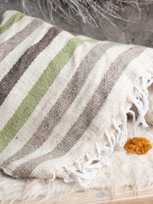 Tapete tradicional Nahua rayado con tintes naturales