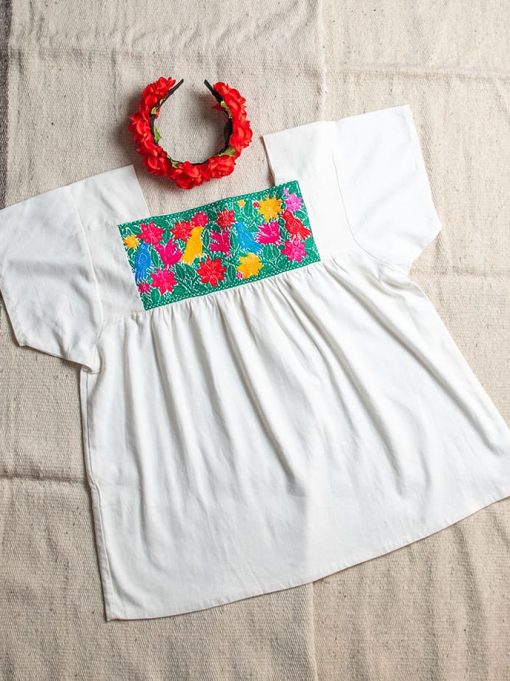 Blusa Contemporánea con Bordado Nahua, Chachahuantla, Sierra Norte de Puebla