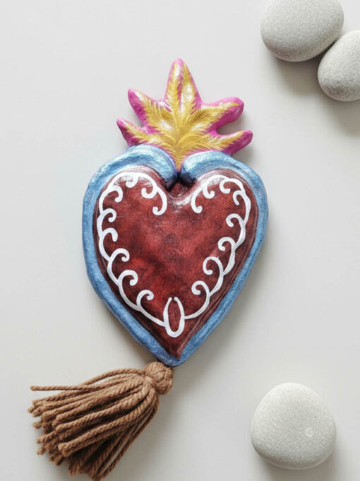 Corazón cartonería con pompón tradicional - Puebla, Puebla.